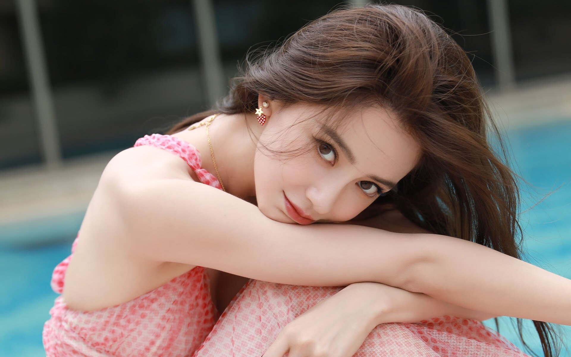 中国篮球运动员退役后转型，开创职业新局面，国家队篮球运动员退役后待遇