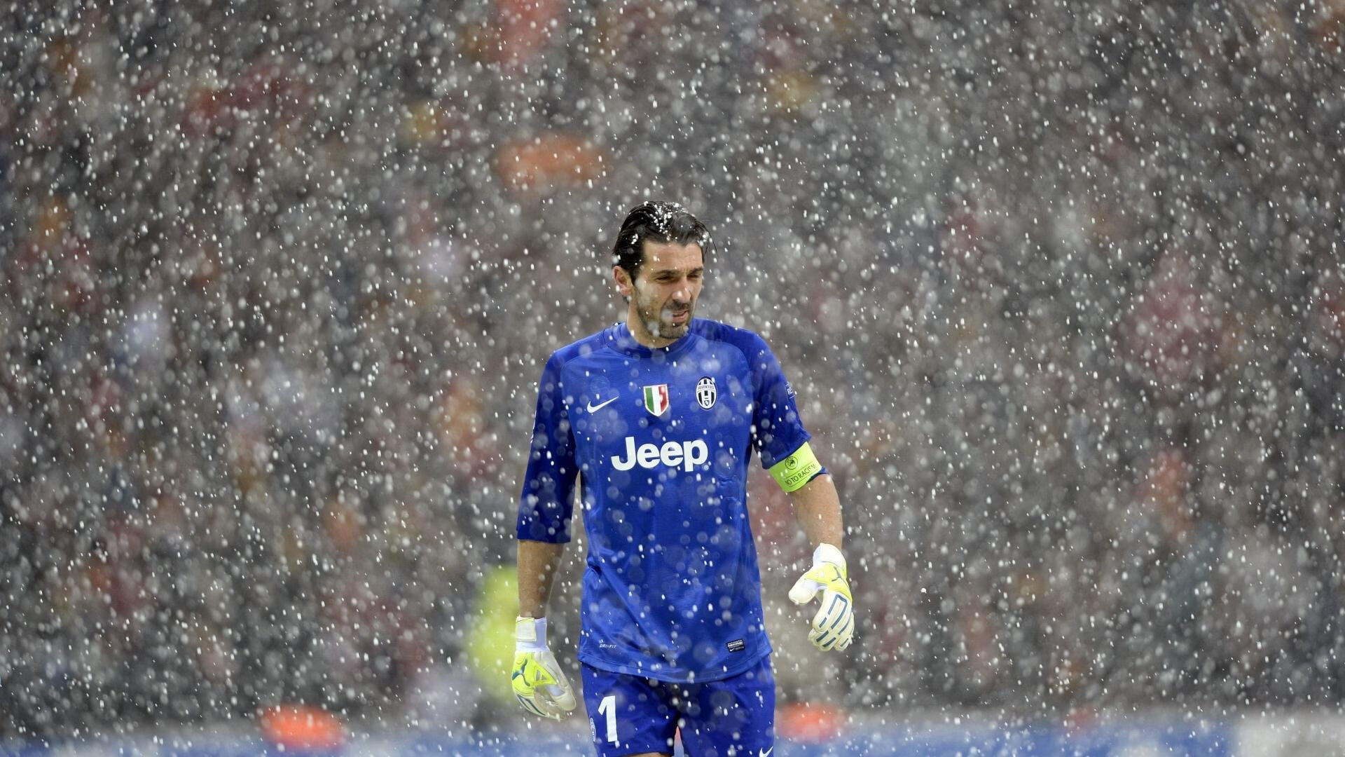 波兰队未来发展：如何增强比赛中的耐力与应变能力，波兰队防守如何